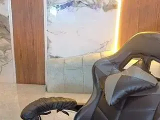 Camsoda Private Sex Chat of bella-cross-v