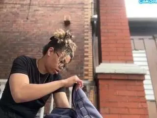 Camsoda Live Porn of zahrabliss