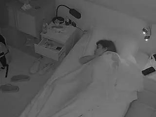 Camsoda Live Sex Cam of voyeurcam-julmodels-bed-7