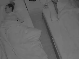 Camsoda Adult Webcams of voyeurcam-julmodels-bed-7