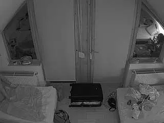 Camsoda Adult Webcams of voyeurcam-julmodels-bed-7