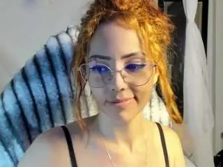 Camsoda Free Live Porn of isabell2424