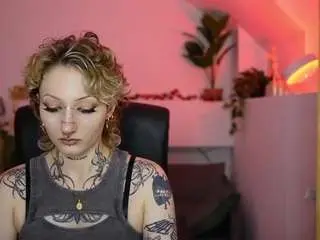 Camsoda Adult Webcam of tattooedblondee18