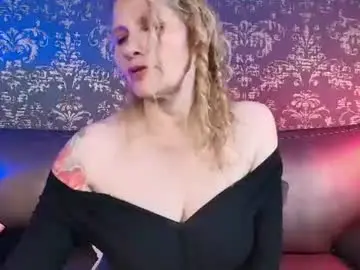 Chaturbate Best live sex cam show of evangelinelove_