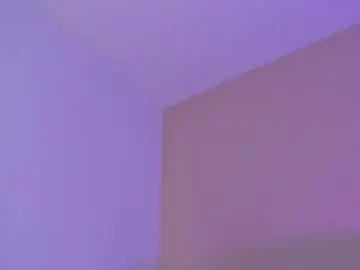 Chaturbate Best live sex cam show of miaroberttss