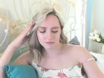 Chaturbate Live Sex Cam of chloedeccker