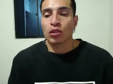 Chaturbate Live Sex Cam of jack_pergurtson01