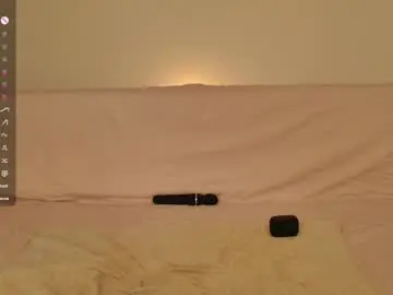 Chaturbate Free Porn Cam of mira_sph