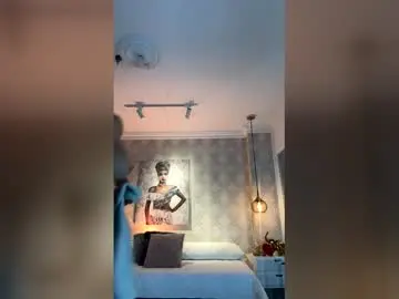 Chaturbate Free Porn Cam of serena___