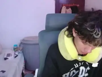 Chaturbate Live Porn of andy_dan1