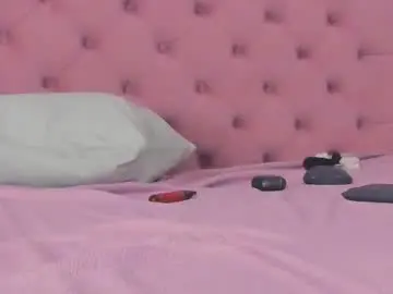Chaturbate Live Sex Cam of jassyejoy