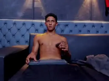 Chaturbate Live Sex Cam of yoel_blessed