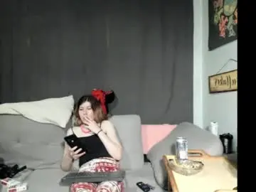 Chaturbate Live Sex of roxihazeleyes