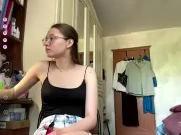 Chaturbate Adult Video Chat of lucindascercy