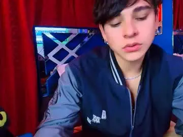 Chaturbate Live Sex Cam of luke_howland