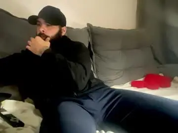 Chaturbate Free Porn Cam of beardmax