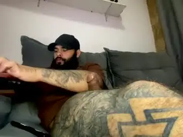 Chaturbate Free Porn Cam of beardmax