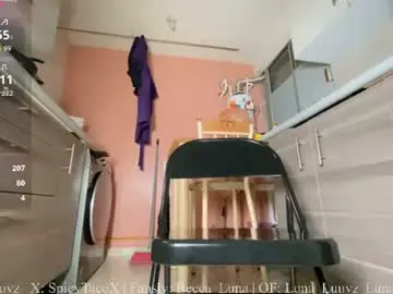 Chaturbate Nude Webcam of luna_luuvz