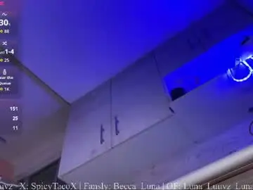 Chaturbate Live Sex Cam of luna_luuvz