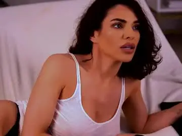 Chaturbate Free Porn Cam of curvedlizzie