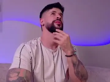 Chaturbate Nude Webcam of petesevans_1