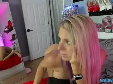 Chaturbate Adult Webcams of wildwifebarbie