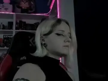 Chaturbate Live Porn of holy_mistresss