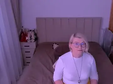 Chaturbate Live Sex Cam of sabrinamacmarren