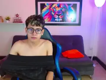 Chaturbate Live Sex of alexcum_18