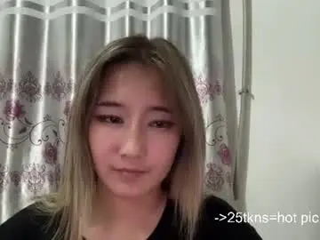 Chaturbate Live Sex Cam of karissagius