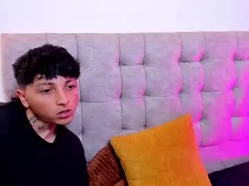 Chaturbate Adult Video Chat of sky_n_zayn