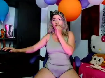Chaturbate Free Porn Cam of hot_sexy_bunny