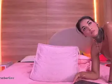 Chaturbate Watch Live Sex Cams of dannaberlin