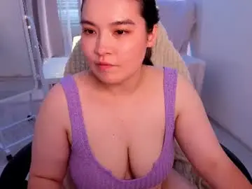Chaturbate Live Sex Cam of momorins