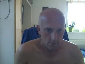 Chaturbate Live Sex Cam of sylverstart92
