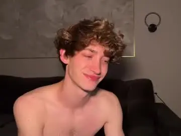 Chaturbate Free Porn Cam of aronyou_win
