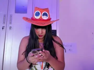 Chaturbate Live Sex Cam of dafnezahira20