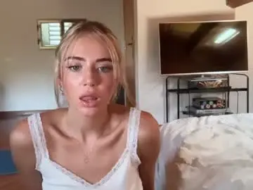 Chaturbate Adult Video Chat of honeyyy95