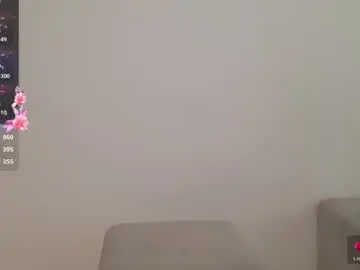 Chaturbate Adult Video Chat of emmy_mouse
