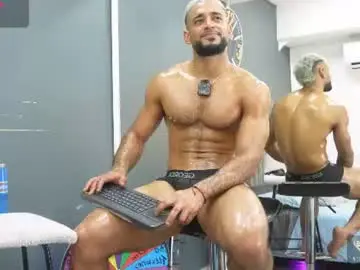 Chaturbate Best live sex cam show of emilio_brandon