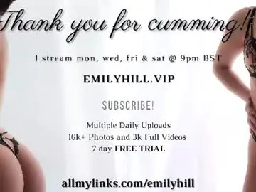 Chaturbate Live Sex of littlee33