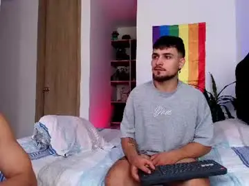 Chaturbate Free Live Porn of aron_santoro1