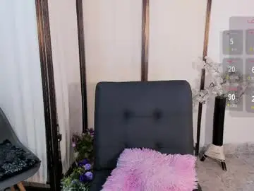 Chaturbate Watch Live Sex Cams of adhara_200