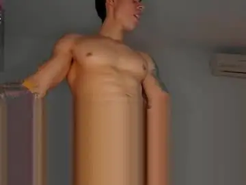 Chaturbate Watch Live Sex Cams of aaronmagnum