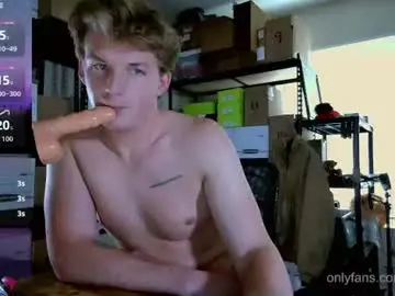 Chaturbate Sex Cam of deeyungguy