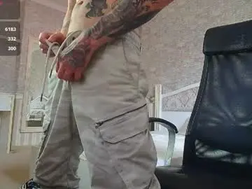 Chaturbate Free Porn Cam of jonahshaw