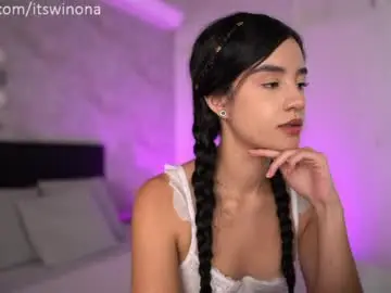 Chaturbate Live Sex of winonaa__