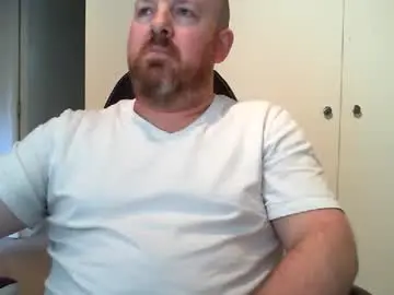 Chaturbate Live Sex Cam of kiwiben45