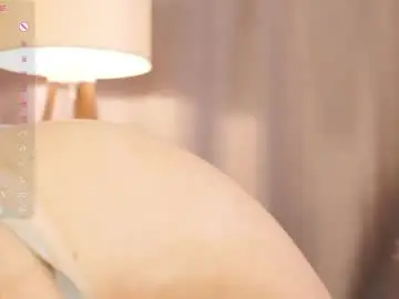 Chaturbate Live Sex Cam of cinacandy