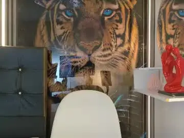 Chaturbate Best live sex cam show of carloy777_